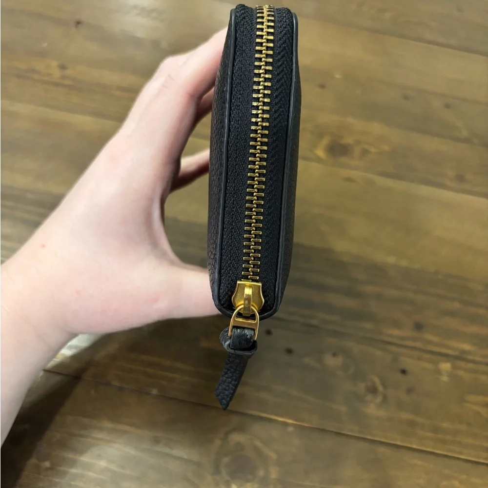 Tory Burch Britten Continental Zip Wallet in Black Leather